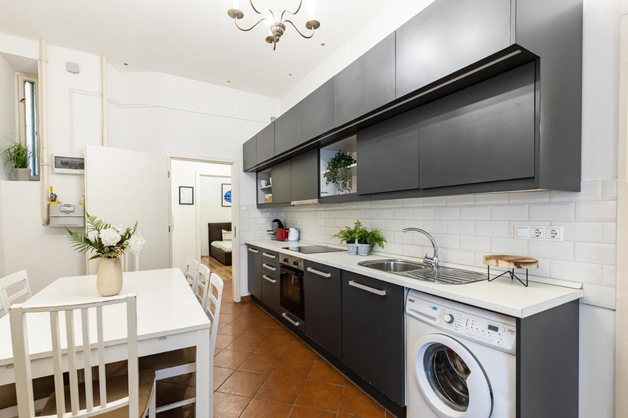 Real Apartments Wesselenyi Budapest Bagian luar foto